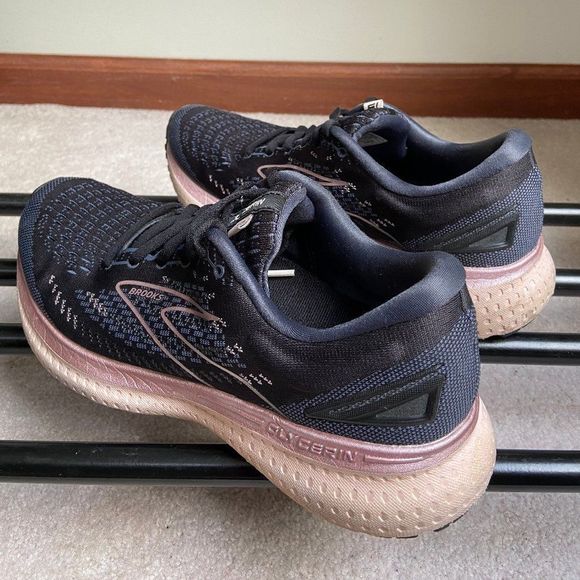 BROOKS Women Glycerine 19 Running Shoe - Picture 4 of 8